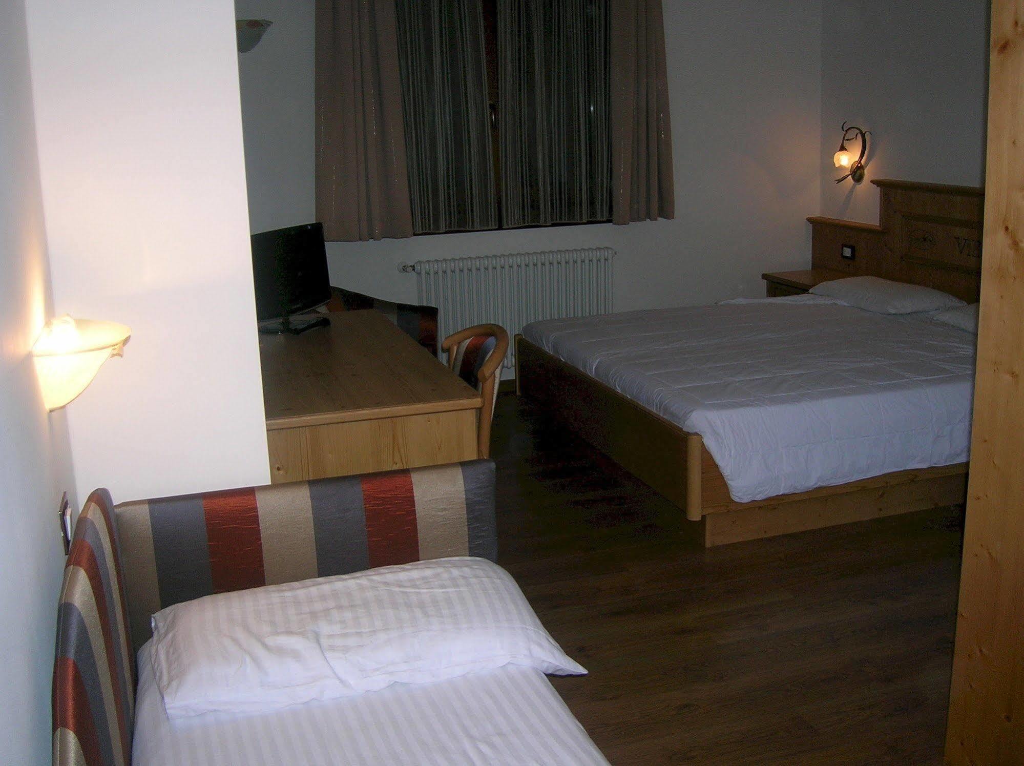 Hotel Villa Fosine Pinzolo Εξωτερικό φωτογραφία