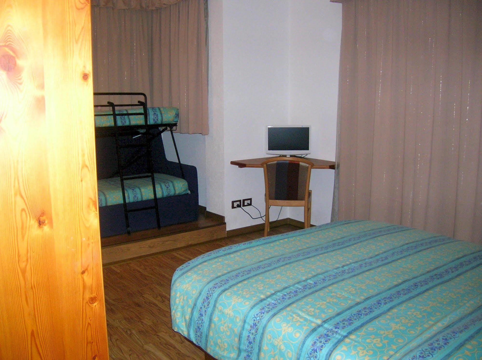 Hotel Villa Fosine Pinzolo Εξωτερικό φωτογραφία