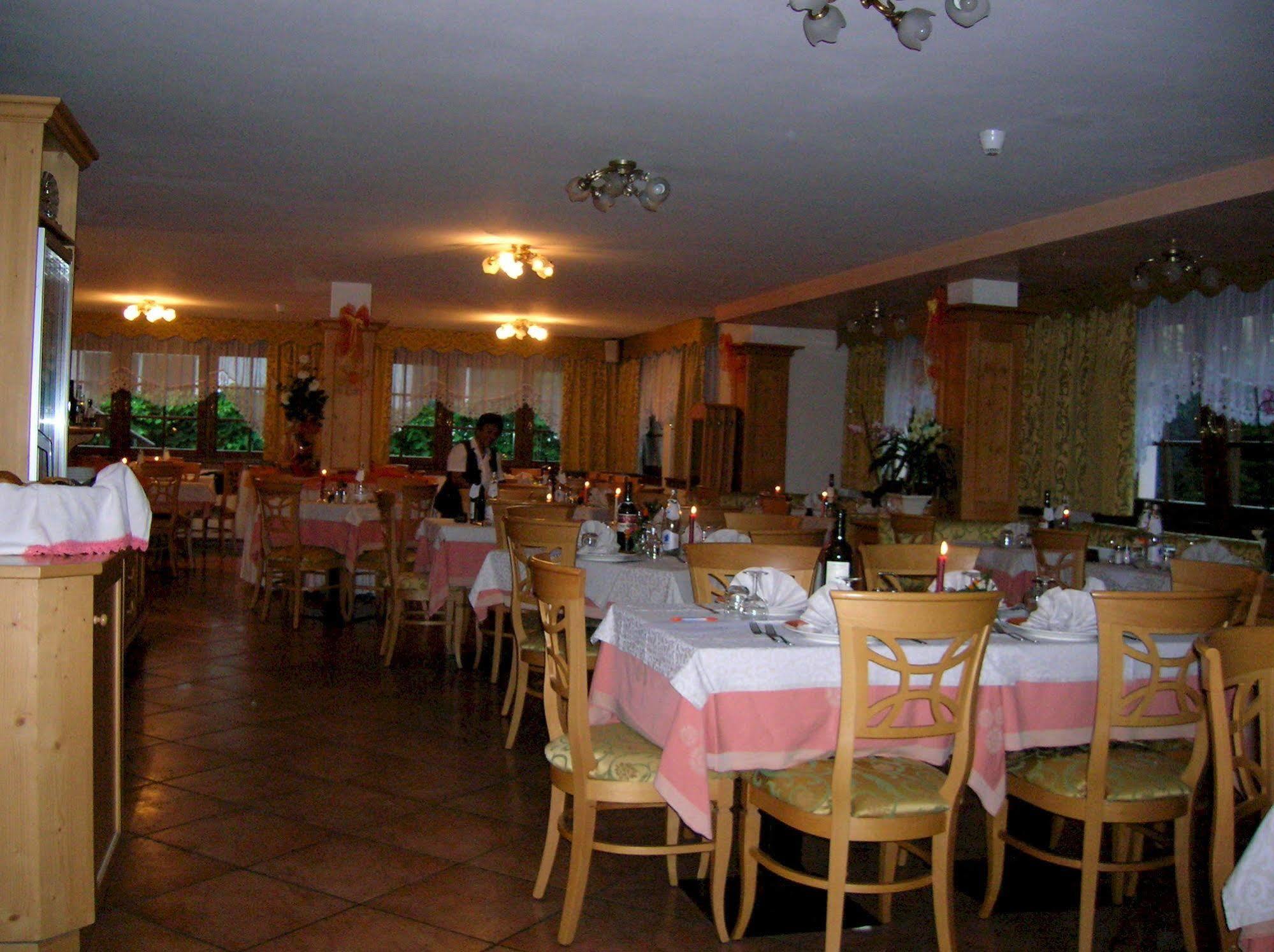 Hotel Villa Fosine Pinzolo Εξωτερικό φωτογραφία